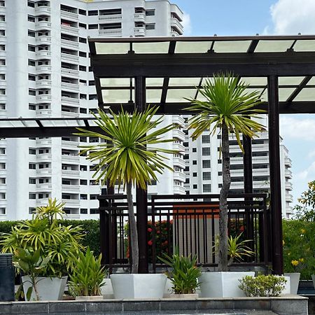 Delightful Condo In Central Location At Sukhumvit 49 Bangkok Eksteriør bilde