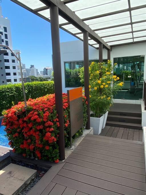 Delightful Condo In Central Location At Sukhumvit 49 Bangkok Eksteriør bilde
